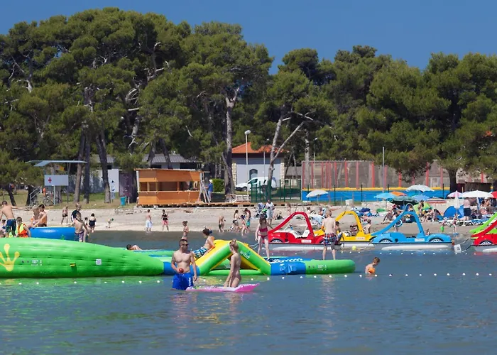 Mit Jacuzzi- Garten Und Parkplatz By Interhome Apartamento Ližnjan