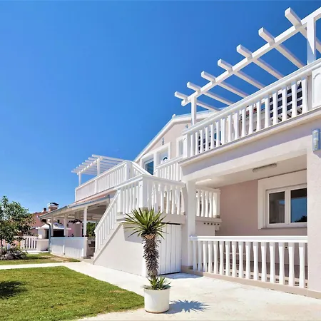 Tena Orange Mit Parkplatz- Terrasse Und Bbq By Interhome *