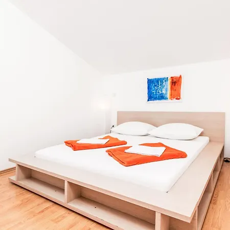Tena Orange Mit Parkplatz- Terrasse Und Bbq By Interhome